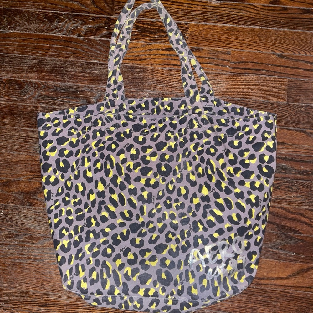 Aeropostale tote bag